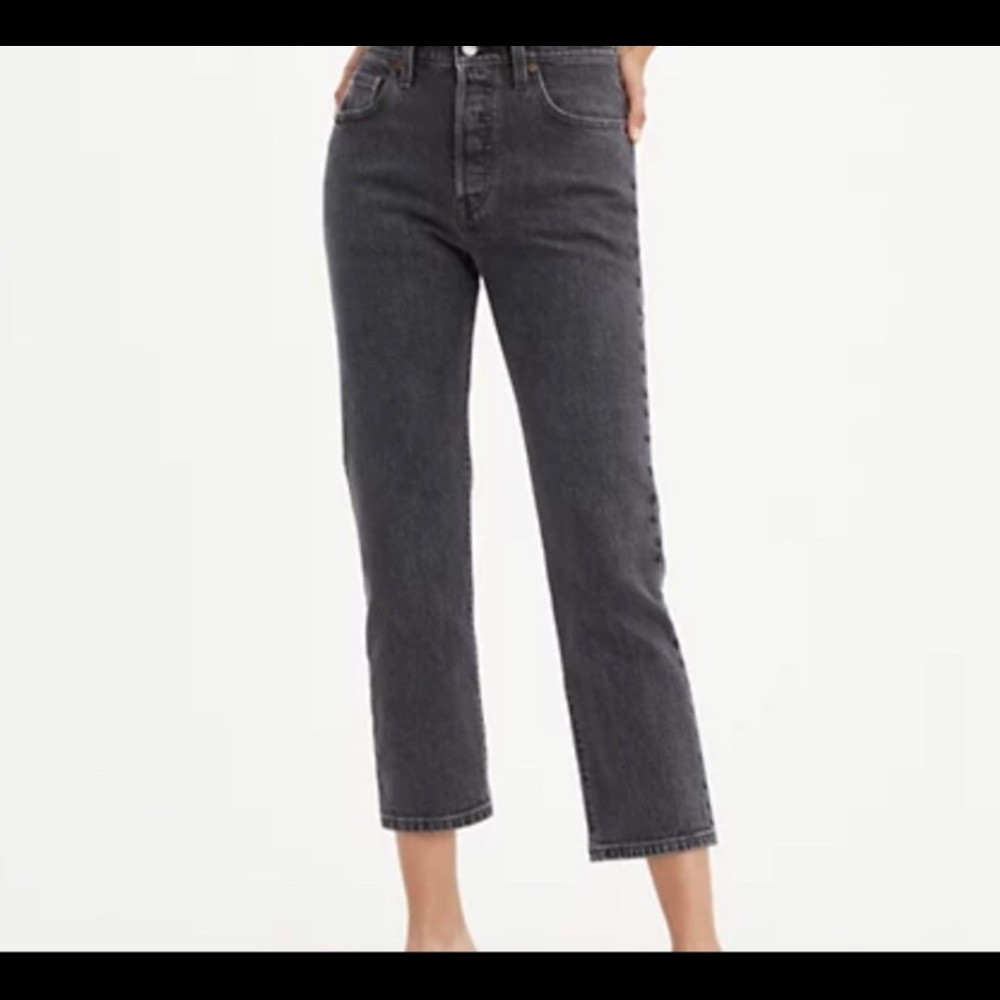 NWOT Levi’s 501 washed black 27